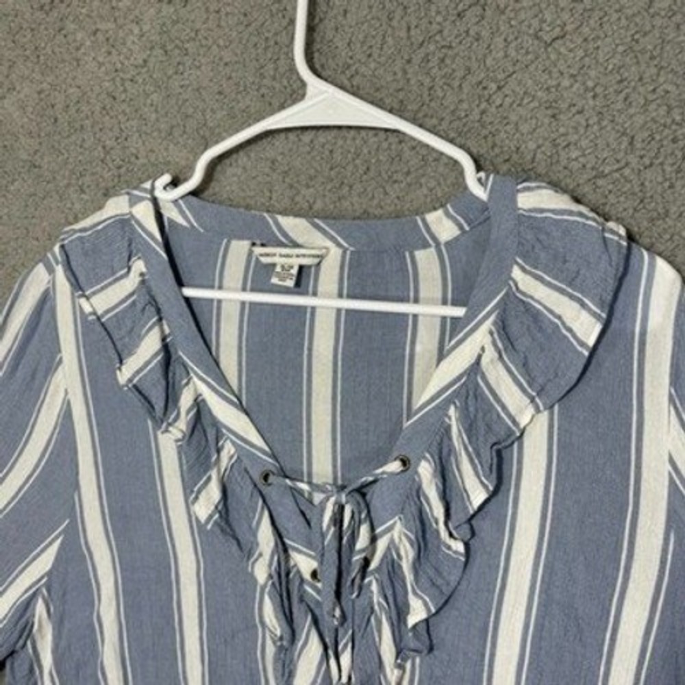 American Eagle Outfitters Top Womens XL Blue‎ White Striped Lace Up Ruffle 0462 - Picture 11 of 16